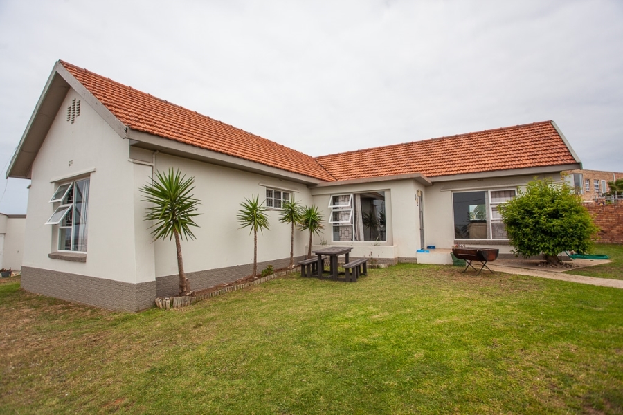 3 Bedroom Property for Sale in Humerail Eastern Cape